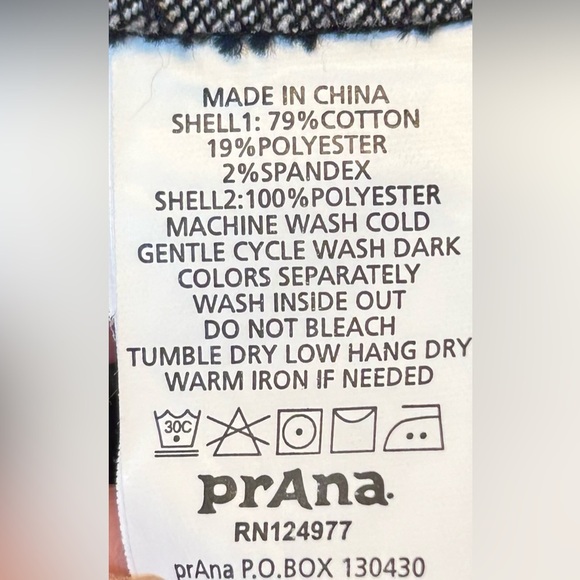 Prana Mixed Media Toni Jacket in Dark Indigo with Warm Arms in Black & Hoodie, S - Picture 14 of 16